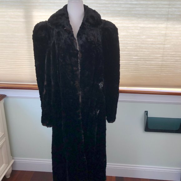 Vintage (50's) Black Long Alaskan Seal Cozy Soft Classic Fur Coat